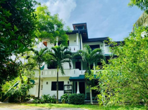 Pinidu House Thalpe